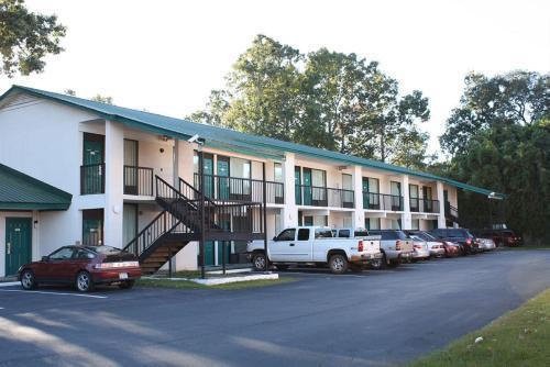 Relax Inn Savannah Exterior photo
